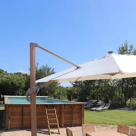 Le Plessis Aux Oiseaux ゲストハウス 3*